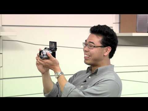 FIRST LOOK: NEW Sony α NEX-F3 Camera & 18-200mm Telephoto Zoom Lens