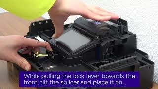 Working tray -removing and fixing the splicer-