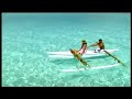 www.pasifika.es Conozca todas nuestras propuestas de VIAJES A POLINESIA www.pasifika.es Conozca todas nuestras propuestas de VIAJES DE NOVIOS www.pasifika.es El hotel Bora Bora Pearl Beach Resort & Spa cuenta con vistas a una de las lagunas más hermosas del mundo y al monte Otemanu, este resort se funde perfectamente con la naturaleza y ofrece bungalows elegantemente decorados, construidos con el estilo polinesio puro. Existen tres categorías de bungalows: sobre el agua, en la playa con jacuzzi y con jardín y piscina profunda de agua dulce.