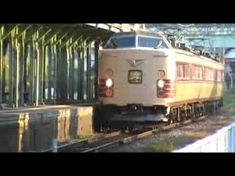 JR江原駅に入線する特急北近畿
