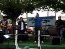 jesus worshiper sings