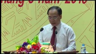 Đảng bộ TP Uông Bí trao Huy hiệu Đảng đợt 2-9 cho 82 đảng viên