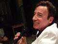 Attila Schimmer kantas kaj dancas tangon
