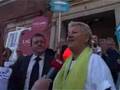 Løkke fik overrakt 135.000 underskrifter af Connie Kruckow