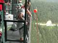 bungy jumping europa brücke steve mit salto