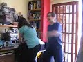 Ale y Juli bailando Tearing It Down