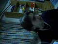 Weno.. aka segimos pasando el tiempo mientras mi hermano peke grababa yo acaricio la guitarra y el edu ase el tonto (cosa k se le da muy bien)