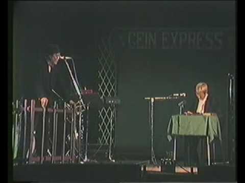 Rechter - Optreden gein express in Struvé in Sappemeer 1983.