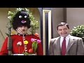 Mr Bean - Decorating the Guard