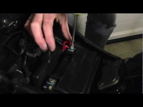Fitting a battery management system to a 2009 Suzuki SV650S by removing seat