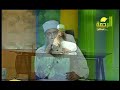 يتكلّم الشيخ حفظه الله في هذا المقطع عن حقيقة عمل البورصة والأسهم والمضاربات، وكيف يتم سرقة أموال الناس، وكيف يقع الطلم من أصحاب رؤوس الاموال الكبيرة على الناس البسيطة التي تدخل بأموال قليلة، فيفروا أصحاب رؤوس الأموال برأس مالهم والأرباح، ويرجع الإنسان البسيط من غير ماله مع ما يصيبه من أمراض نفسية وجسدية، فقد تصيب أحدهم ذبحة صدرية تؤدي إلى وفاته، أو نكسة عقلية تُودِعُهُ في مصحة الأمراض العقلية.