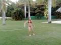 Luisa jogando peteca