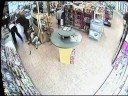 Grabb blir �gd p� Preem i Norrt�lje