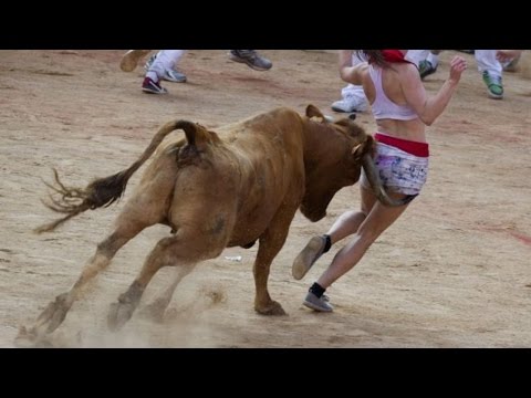 مواقف محرجة للبنات 2014 مواقف وطرائف مضحكة جدا للبنات اضحك حتى البكاء