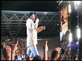 ragazza salta sul palco data zero teramo vasco rossi 5 sette
