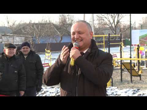 Șeful statului a participat la inaugurarea unui complex sportiv din Ungheni