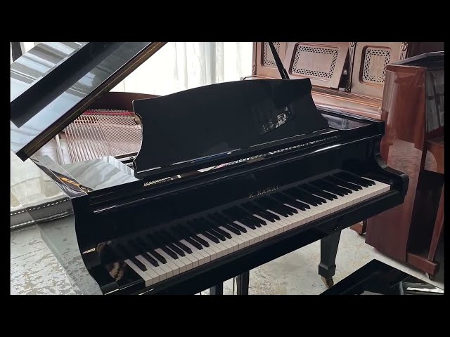 Kawai Model GM-10 Grand Piano. TUNING & DELIVER INCLUDED dans Pianos et claviers  à Ville de Montréal