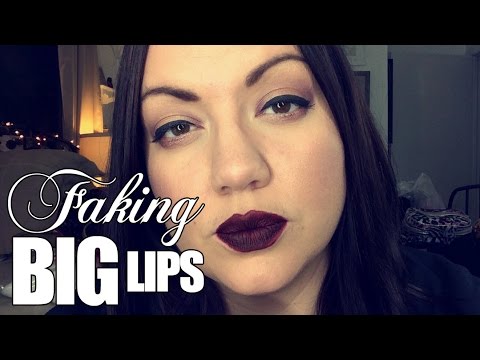 FAKING BIG LIPS // Desi Perkins – christina wagner