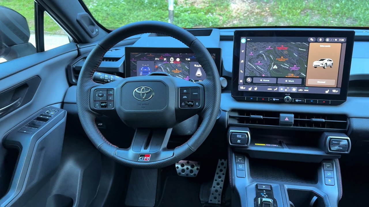 TOYOTA RAV4 2026 - LARGE TOUCHSCREEN with NEW infotainment & INTERIOR lights