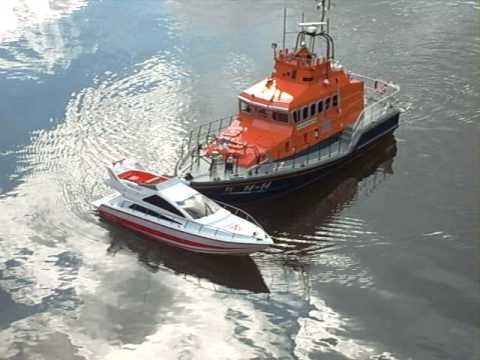 Watch RC Video: 'westport lake 22-8-10 rc rescue'