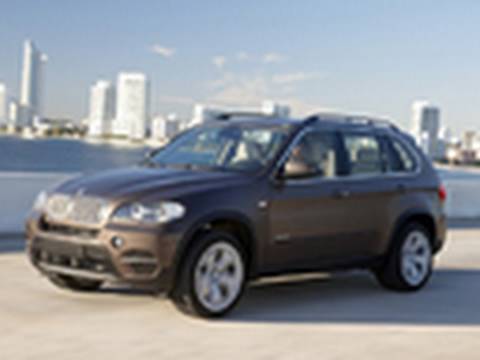 BMW X5 @ 2010 Geneva Auto Show Video