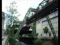 Genster filmt de Schwebebahn in Wuppertal (augustus 2008)