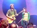 videos de Jonathan coultan and Felica Day sing Still alive