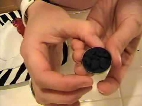 how to repair eyeshadow