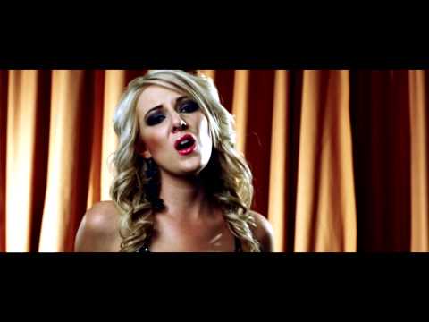 Chrizaan – Humpty Dumpty