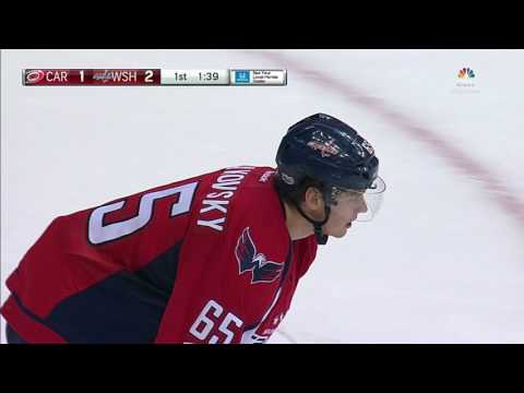 Video: Ward robs Burakovsky with dramatic glove save