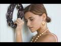 Baldosas Mojadas (feat. Nelly Furtado) - Bajofondo