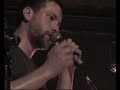 angil en live pour la sortie de la compilation just close to you c�l�brant les 5 ans du label toulousain unique records.
report par pierre garnier.
