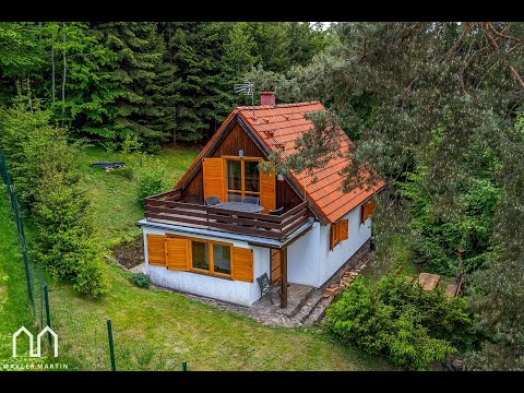 Video Prodej stylové zděné chaty s rozsáhlým pozemkem a saunou