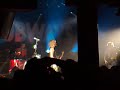 Billy Lunn (Subways) stagediving