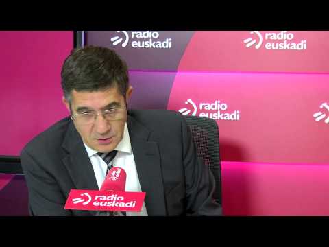 Patxi Lpez durante la entrevista en el programa Boulevard de Radio EuskadiPatxi Lpez durante la entrevista en el programa Boulevard de Radio Euskadi