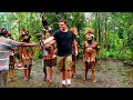 dancing-with-the-huli-wigmen.html