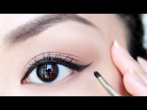 video-linktoworks-HOW TO: Apply Eyeliner For Beginners | chiutips - YouTube