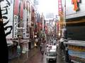 渋谷センター街 雨の日の朝平日バージョン