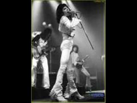 QUEEN - Now I'm Here (RARE alternate demo)