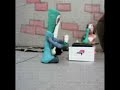 Alien and The Weed (Stop Motion)