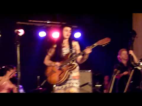 sunday best records - Kitty Daisy & Lewis - Buggin' Blues - NEW Single on SUNDAY BEST RECORD - Concert du 24 Avril 2010 à Aulnoye-Aymeries (FRANCE ) -9eme Foire aux Disques et BD ...