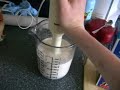 Schwebende Bananen-Milch