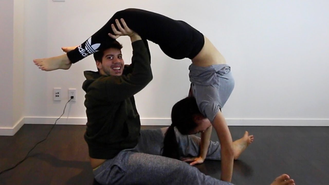 Yoga Challenge Amongst Girlfriend!! ─ Typical Gamer.