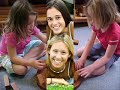 i made this video for my great friend melissa, she's very special to me, and i hope she knows how much i care for her!!

i hope she likes it...

song by thunderbugs- friends forever