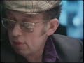 UK Candid Camera Classics - Man In The Middle