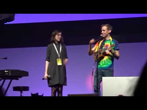 Dodie and Jon @VidConEU - Tourist: a love song/non love song