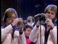 this performance is from a german tv show in the early eighties. solotrombone ole holmquist (sweden). ole is still a member of the james last orchestra. the guitarplayer,