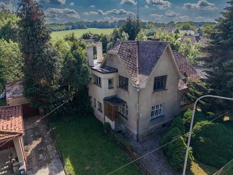 Video Rodinný dům se dvěma bytovými jednotkami a pozemkem 1 714 m² v Lošticích - Žádlovicích