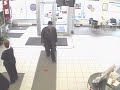 Regardez cette vidéo