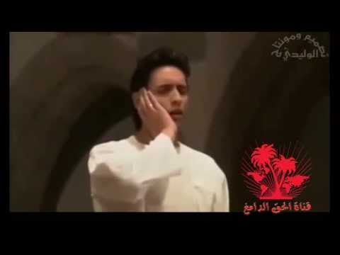 شاب إباضي من ميزاب يرفع الأذان داخل كنيسة أمريكية